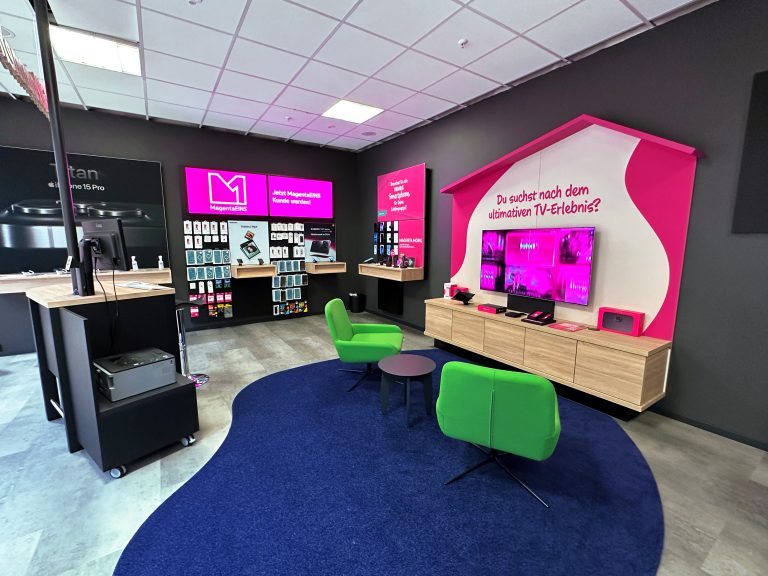 Innenansicht Shop Event 84 GmbH - Ihr Telekom Partner in Germersheim.